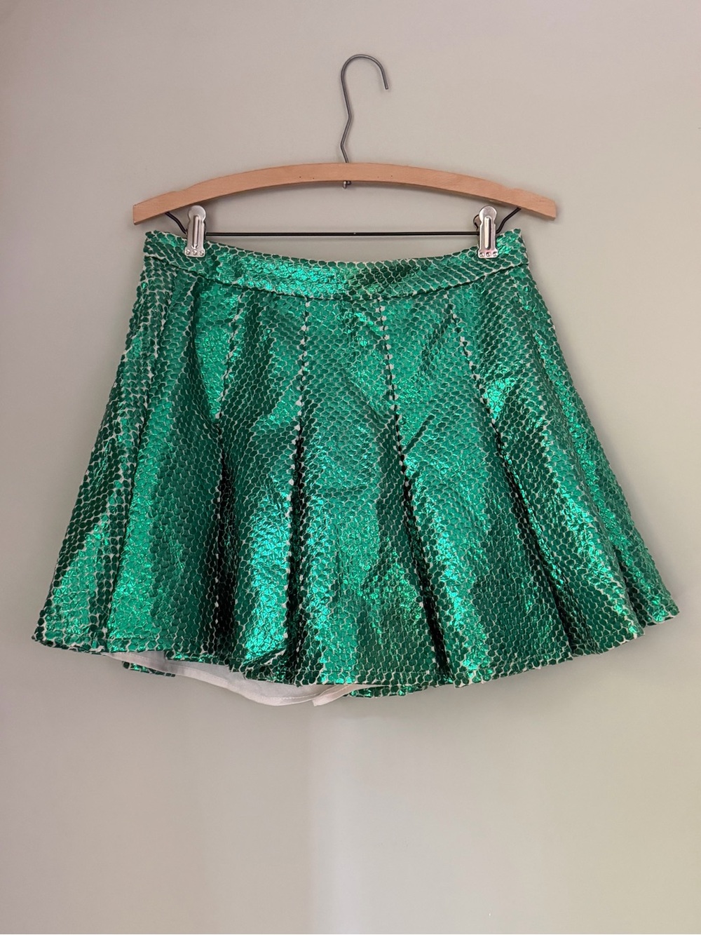 Queen of Sparkles | Metallic Emerald Green Pleated Skort| Size M
